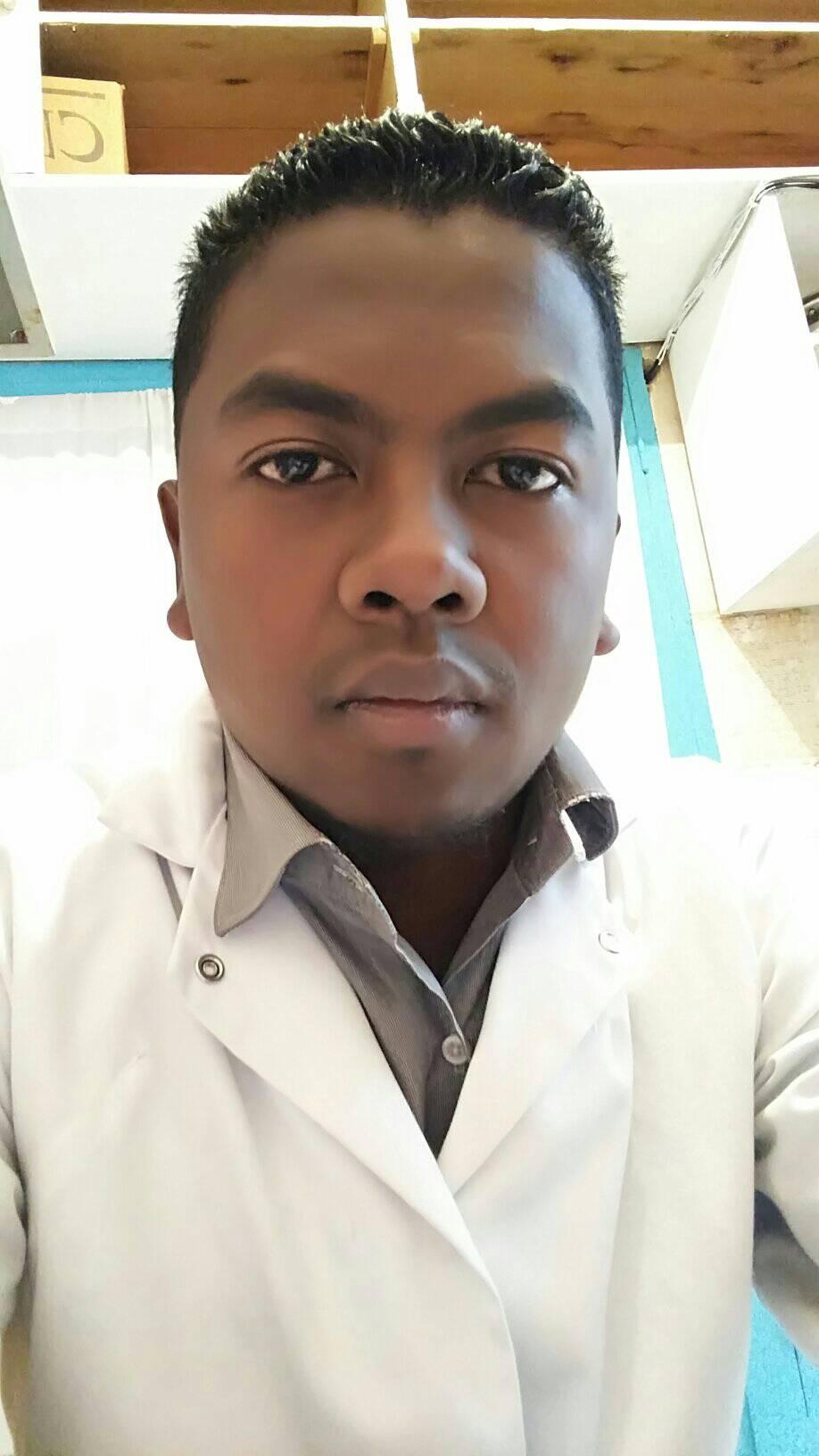 Dr RANDRIAMANANTSOA  Sitrakiniaina Mahery Fanomezana